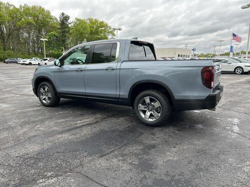 Gray Pearl 2026 Honda Ridgeline RTL