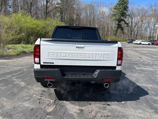 Platinum 2026 Honda Ridgeline Black