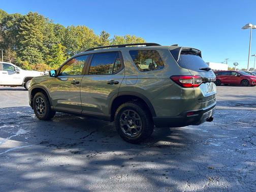 Ash Green Metallic 2026 Honda Pilot TrailSport