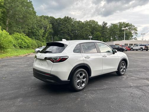 2026 Honda HR-V LX