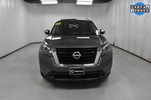 2025 Nissan Pathfinder SV 4WD