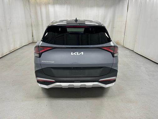 Everlasting Silver 2023 Kia Sportage EX