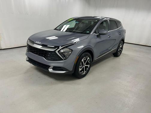 Everlasting Silver 2023 Kia Sportage EX