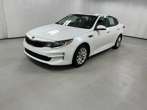 Snow White Pearl 2018 Kia Optima LX