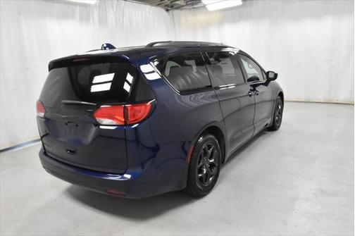 2019 Chrysler Pacifica Touring-L Plus