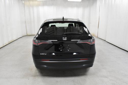 Crystal Black Pearl 2023 Honda HR-V LX