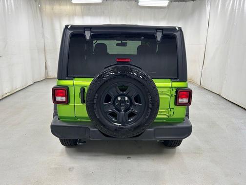 Mojito Clearcoat 2025 Jeep Wrangler Sport