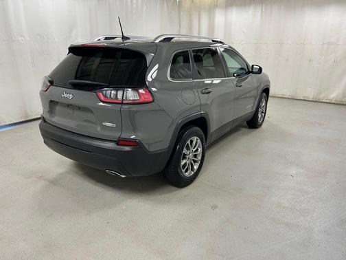 Sting-Gray Clearcoat 2021 Jeep Cherokee Latitude Lux