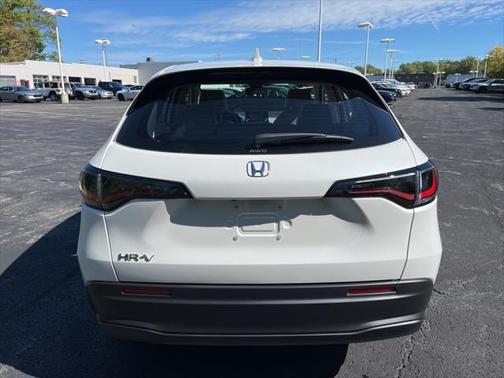 2025 Honda HR-V LX