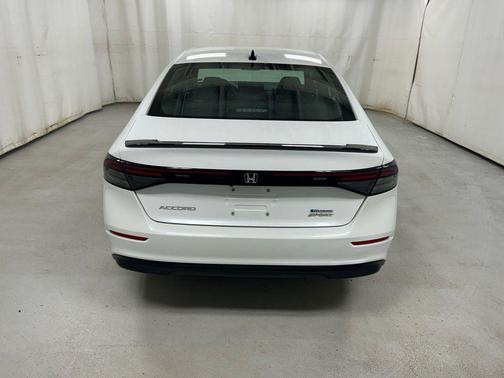 Platinum White Pearl 2023 Honda Accord Hybrid Sport