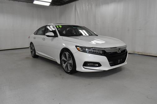 2019 Honda Accord Touring 2.0T