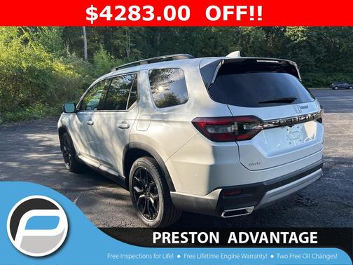 2025 Honda Pilot Touring 8-Passenger