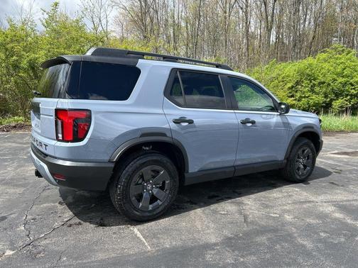 Modern Steel Metallic 2026 Honda Passport RTL U