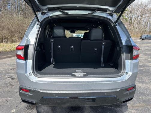 Solar Silver Metallic 2026 Honda Pilot Black Edition