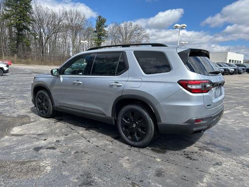 Solar Silver Metallic 2026 Honda Pilot Black Edition