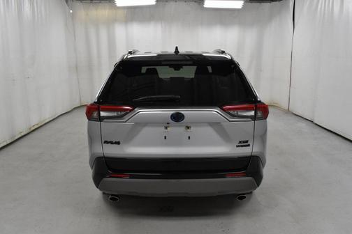2021 Toyota RAV4 Hybrid SE