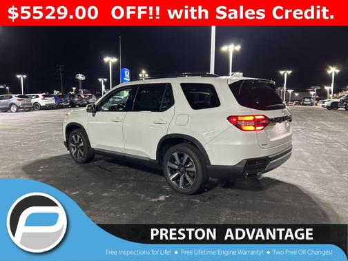 2025 Honda Pilot Touring 8-Passenger