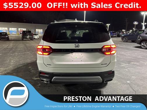 2025 Honda Pilot Touring 8-Passenger