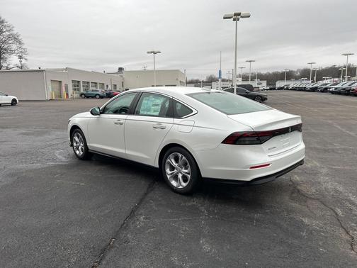 2025 Honda Accord LX 1.5T