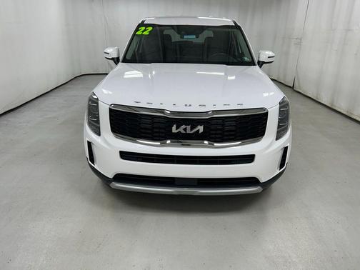 Glacial White Pearl 2022 Kia Telluride LX