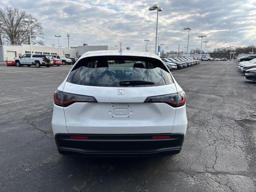 2025 Honda HR-V LX