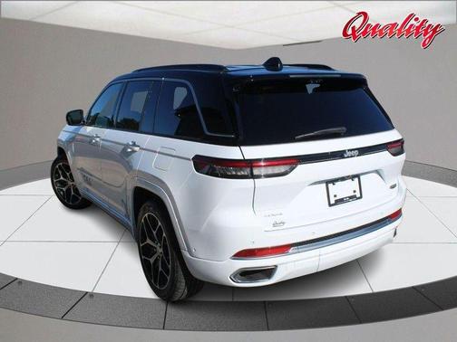 2024 Jeep Grand Cherokee Summit