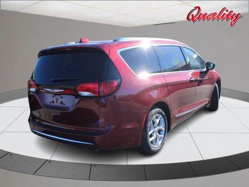 2018 Chrysler Pacifica Touring-L