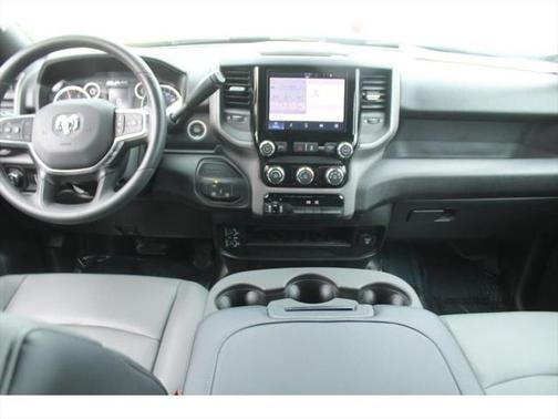 2025 RAM 2500 Tradesman Crew Cab 4x4 6'4' Box