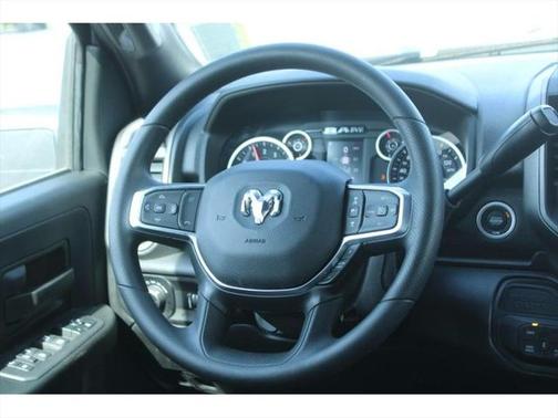 2025 RAM 2500 Tradesman Crew Cab 4x4 6'4' Box