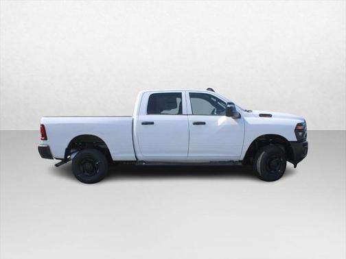 2025 RAM 2500 Tradesman Crew Cab 4x4 6'4' Box