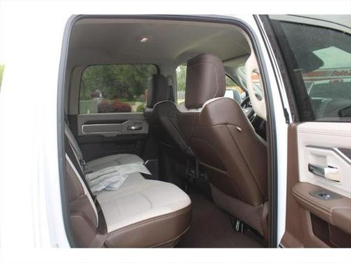2025 RAM 2500 Laramie Crew Cab 4x4 6'4' Box