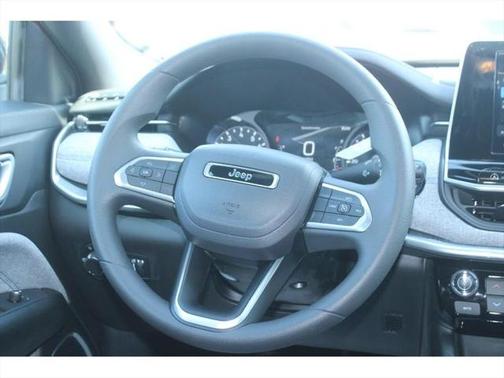 2025 Jeep Compass Sport