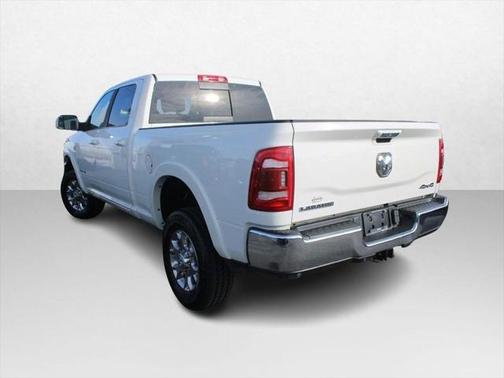 2022 RAM 2500 Laramie Crew Cab 4x4 6'4' Box