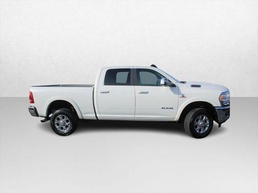 2022 RAM 2500 Laramie Crew Cab 4x4 6'4' Box