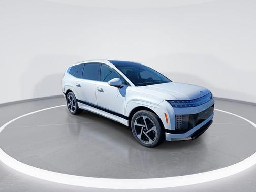 Snow White Pearl 2026 Hyundai IONIQ 9 PERFORMANCE CALLIGRAPHY