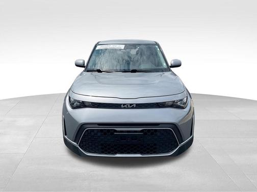 Gray 2025 Kia Soul LX