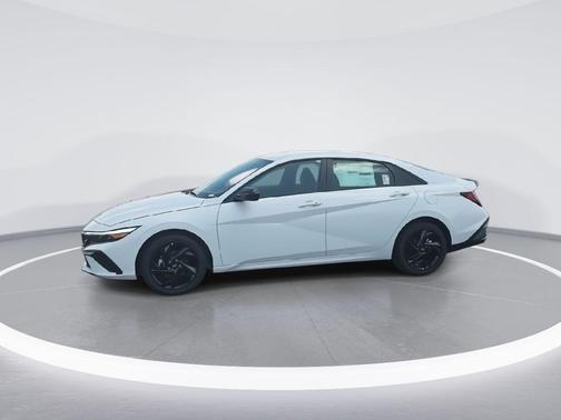Serenity White Pearl 2026 Hyundai ELANTRA SEL Sport
