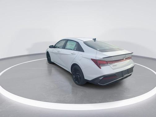 Serenity White Pearl 2026 Hyundai ELANTRA SEL Sport