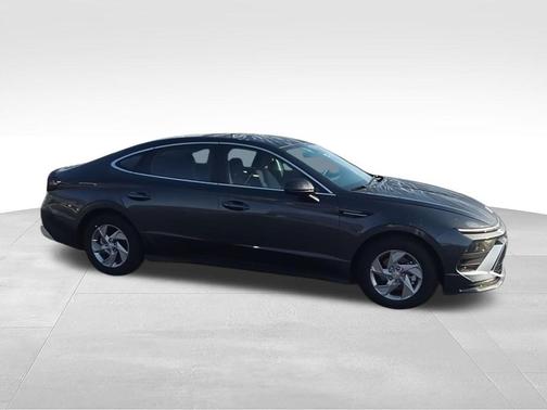 Portofino Gray 2026 Hyundai SONATA SE