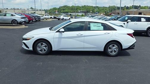 Serenity White Pearl 2026 Hyundai ELANTRA SE