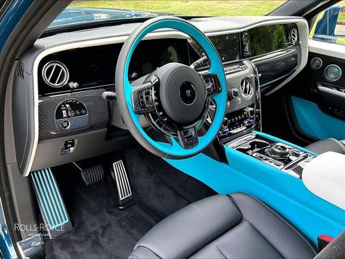 Mustique Blue 2027 Rolls-Royce Cullinan Black Badge