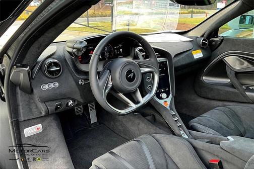 2026 McLaren 750S