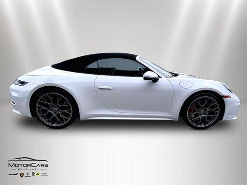 2026 Porsche 911 Carrera 4S Cabriolet
