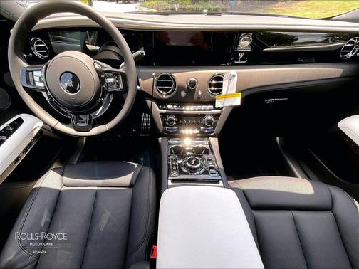 Black Diamond 2027 Rolls-Royce Ghost