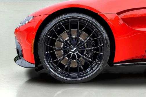2023 Aston Martin Vantage Roadster