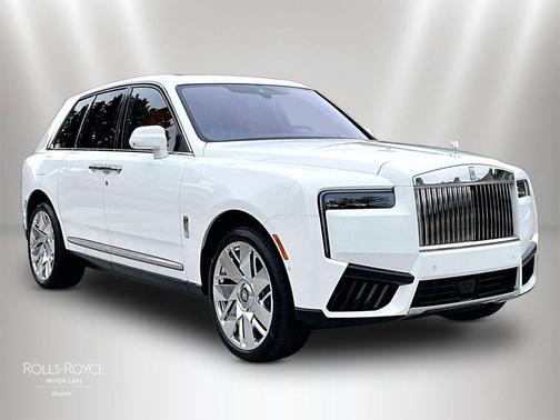 English White 2026 Rolls-Royce Cullinan