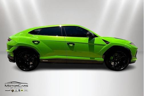 2024 Lamborghini Urus Performante