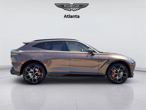 2025 Aston Martin DBX 707