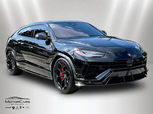 Nero Noctis Metallic 2023 Lamborghini Urus Performante