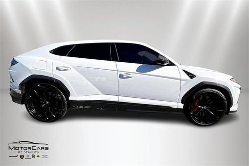 2020 Lamborghini Urus 